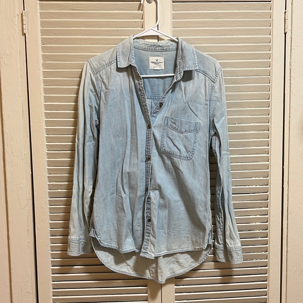 American Eagle boyfriend fit like top. Size S.